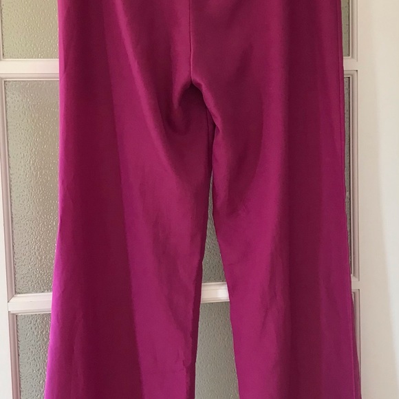 BCBG Magenta flowy pants - Picture 3 of 5